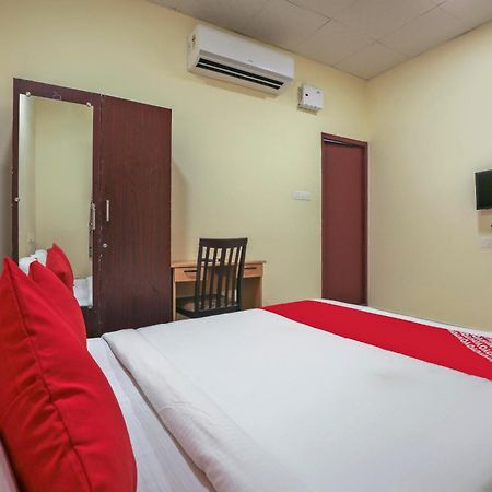 Hotel O Om Sakthi Hotel بونديتْشيري المظهر الخارجي الصورة