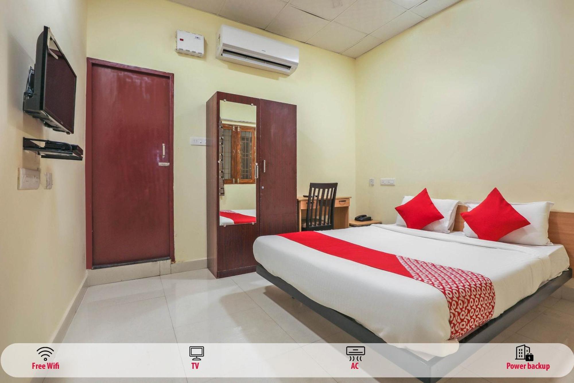 Hotel O Om Sakthi Hotel بونديتْشيري المظهر الخارجي الصورة