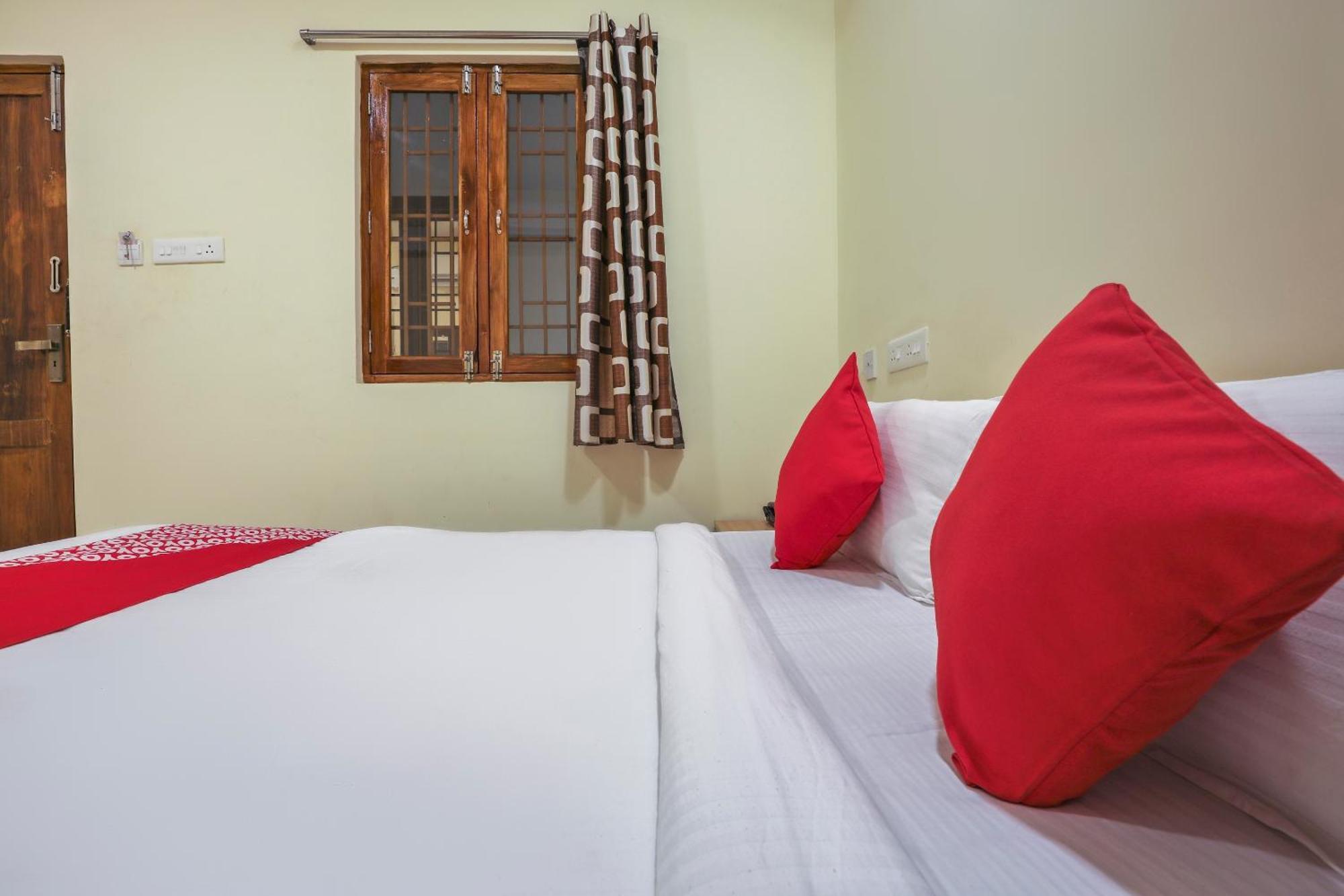 Hotel O Om Sakthi Hotel بونديتْشيري المظهر الخارجي الصورة