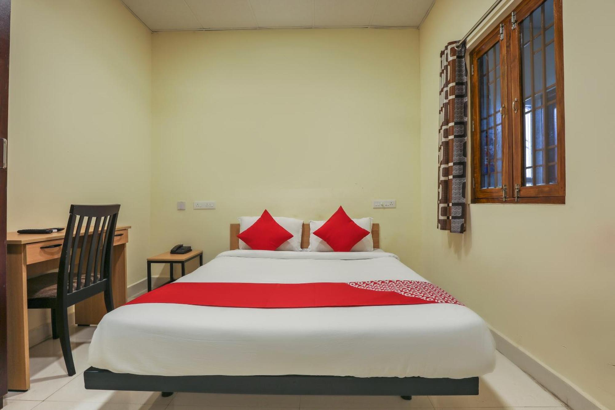 Hotel O Om Sakthi Hotel بونديتْشيري المظهر الخارجي الصورة