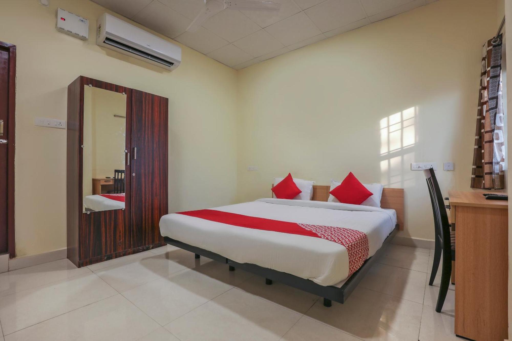 Hotel O Om Sakthi Hotel بونديتْشيري المظهر الخارجي الصورة