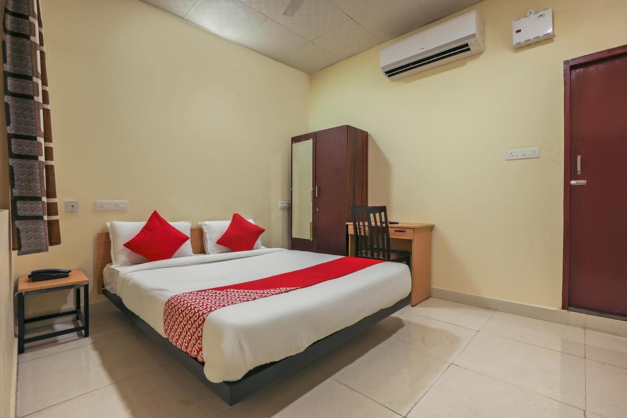 Hotel O Om Sakthi Hotel بونديتْشيري المظهر الخارجي الصورة