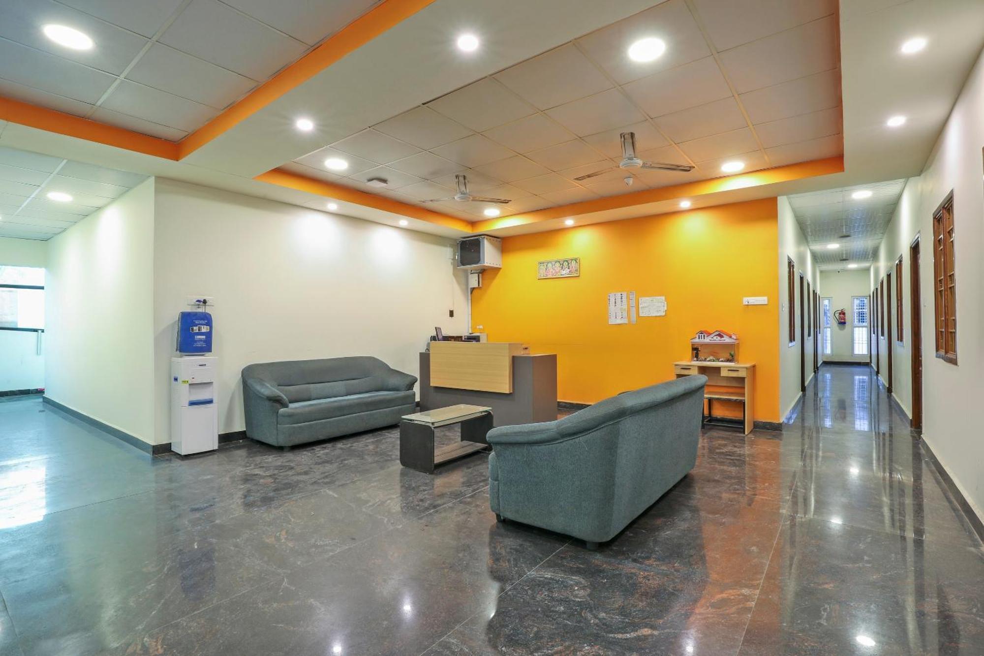 Hotel O Om Sakthi Hotel بونديتْشيري المظهر الخارجي الصورة