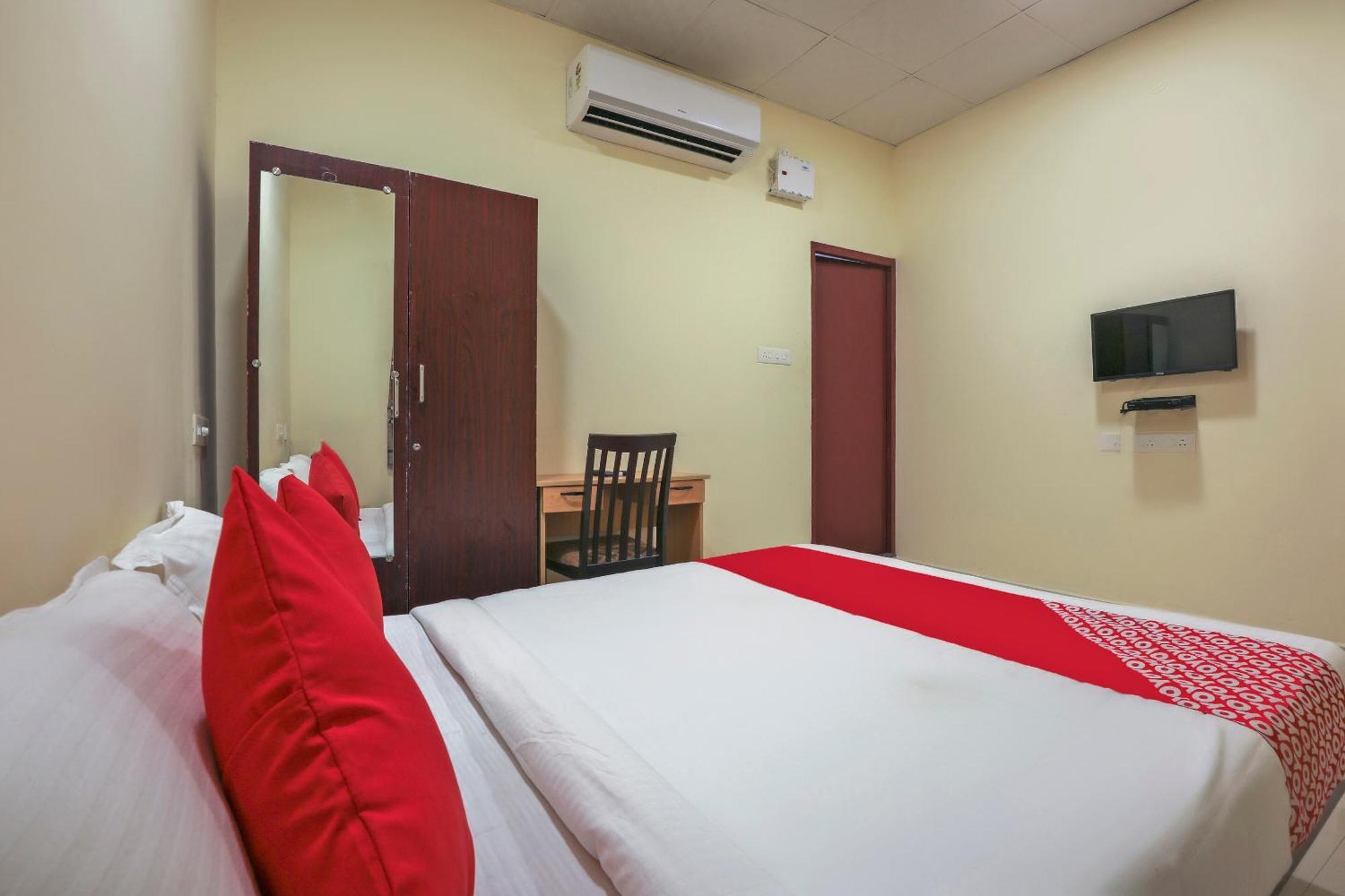 Hotel O Om Sakthi Hotel بونديتْشيري المظهر الخارجي الصورة